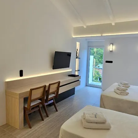 Olympic Village & Hotel Olympie