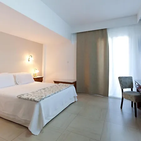 Olympic Village & 4* Olympie