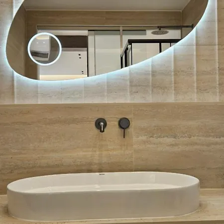 Olympic Village & 4*