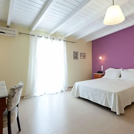 Olympic Village & Hotel Olympie