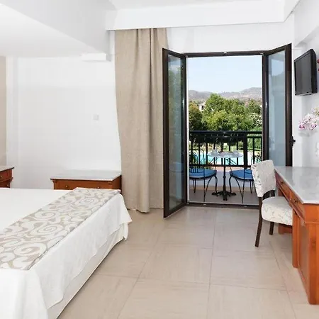 Hotel Olympic Village & 4*