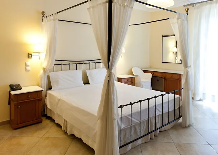 Olympic Village & ホテル